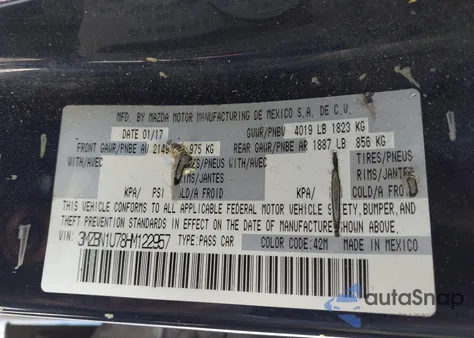 2017 Mazda Mazda3 Sport z USA, uszkodzony, nr VIN 3MZBN1U78HM122957